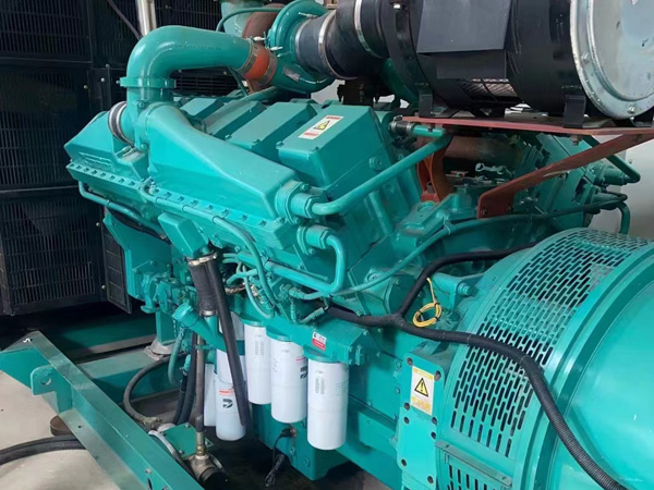 海南更换100kW柴油发电机组机油时，需要注意哪些事项？